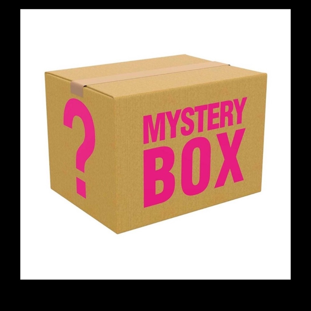 Mystery Box size Large women’s used condition 5lbs mixed items